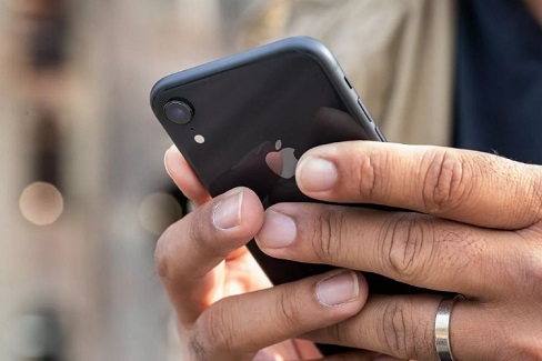 آیفون XR